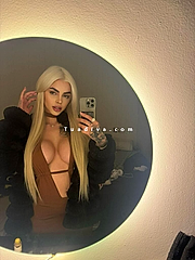 LILLY PORNOSTAR