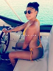 RAGGIUNGO 🚘E RICEVO🏠 Ciao tesoro! Sono 💖Valentina (MEDUSA massaggiatrice Argentina🇦🇷25 anni (Faccio massaggio anche altro per le done💃 e copia 👫)