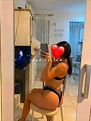 Venezuelana Curvosa Offre Massaggi Erotici e Role Play a Roma