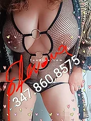 Incontri di Piacere a Moncalieri: La Tua Compagnia Sensuale Spagnola