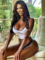 SABRINA RENDE QUATTROMIGLIA 💋 DEA Di IL STRAP-ON DEL 69 MI PIACE ESSERE LECCATA 👅👅BAMBOLA FRESCA E 🍓FIGA🔥BOLLENTE 💯 STASI TOTALE FINO IMPAZZIRE F