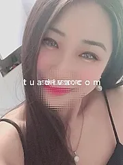 Xin Ye: Massaggi Erotici, Sensualità e Piacere Indimenticabile