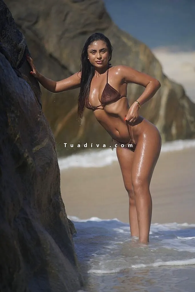 Nathalia Silv #4
