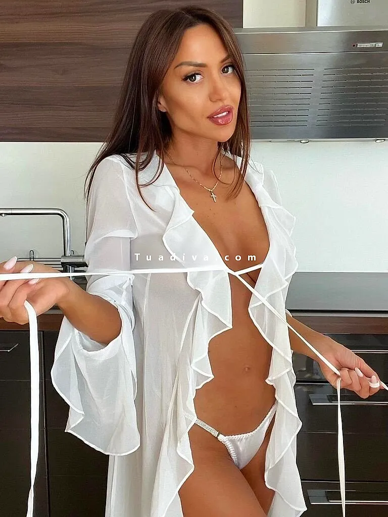 Ella #8