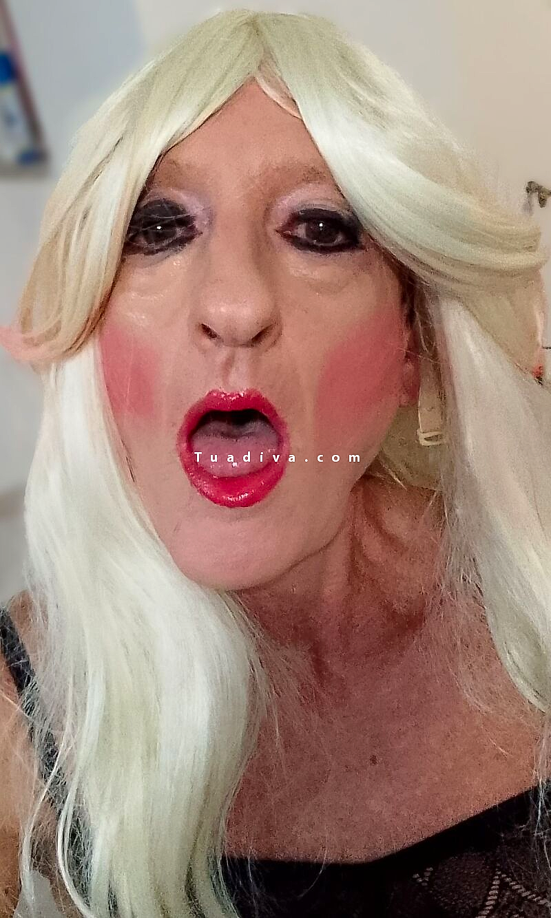 Sonya Harlot Trans Escort Italiana Passiva #7