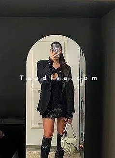 🌟 Esperienza Unica con una Dea Romana a Torino 🌟 #3