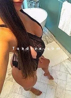 🌟 Esperienza Unica con una Dea Romana a Torino 🌟 #4