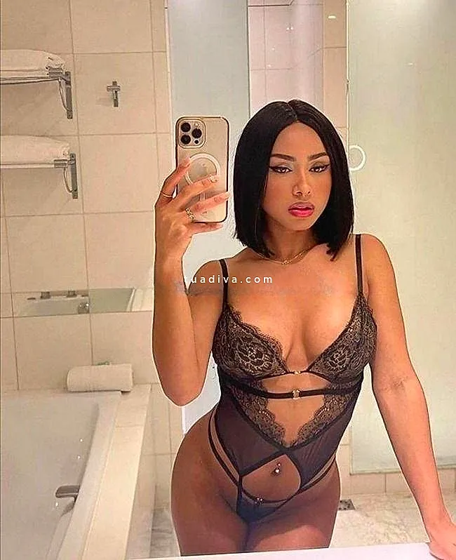 APPENA ARRIVATA ITALO BRASILIANA BELLISSIMA RAGAZZA MORA POMPINI DA URLO...🤩🥰🤩🥰🤩 #2