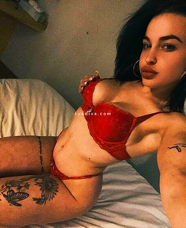 FOTO REALI AL 100% 🚨🎊🎉🎀 RAGGIUNGO HOTEL 🍀 CASA TUA🤗 💯⚠️ AFFASCINANTE ED ELEGANTE DONNA VIDEOCHIAMATA EROTICA♥️ #1