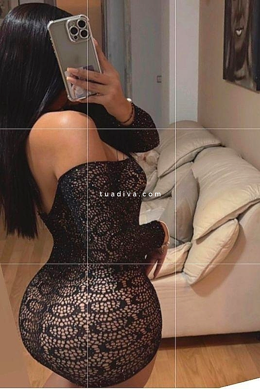 Bellissima Latina tornare nella tua città #1