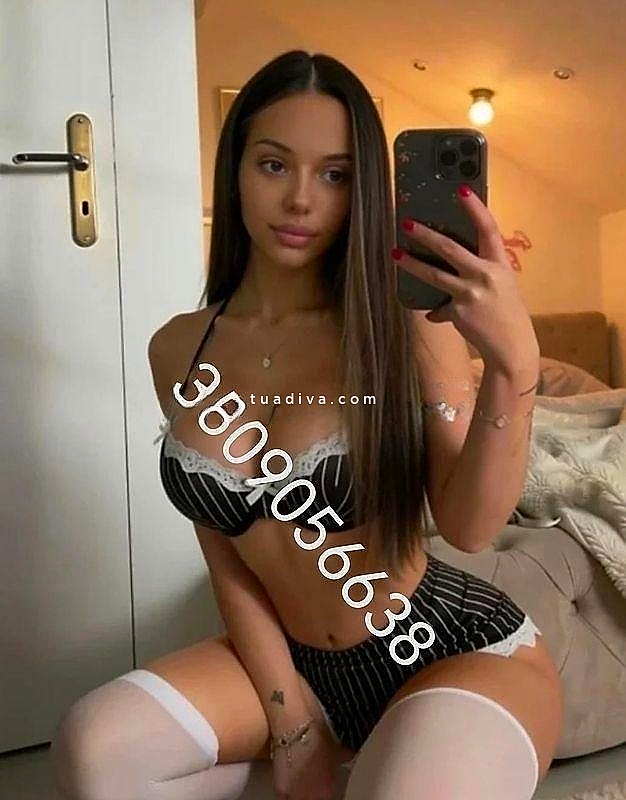 ULTIMO GIORNO A FIRENZE .. NAOMI ARRAPANTE BAMBOLINA... RICEVO E RAGGIUNGO  !!! BOMBA SEXY BELLA PATATINA STRETTA💘 COMPLETISSIMA PER OG #1