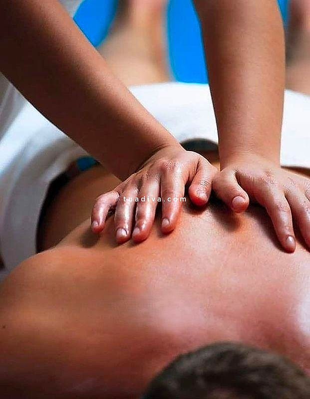 VIENI A FARTI UN  MASSAGGIO CORPO SU CORPO _TUTTA NATURALE_POMPINO SCOPERTO FINO FARTI IMPAZZIRE _BELLISSIMA MASSAGGIATRICE PER IL TUO RILAX.. #2