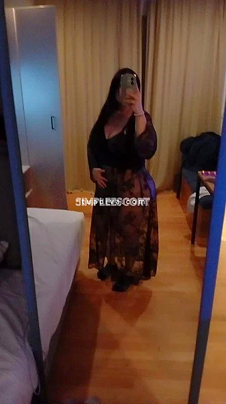 Sogno Proibito: La Tua Bomba Sensuale. #1