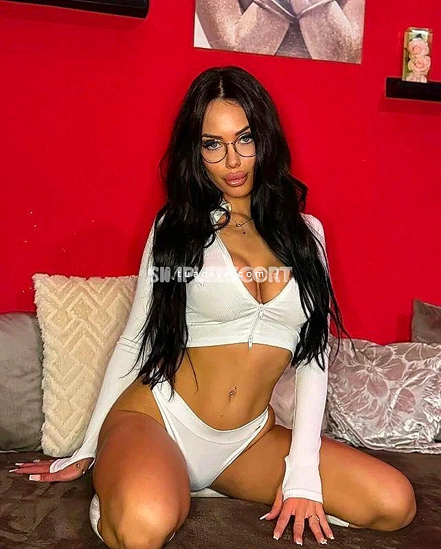 FOTO REALI AL 100% 🚨🎊🎉🎀 RAGGIUNGO HOTEL 🍀 CASA TUA 💯⚠️ AFFASCINANTE ED ELEGANTE DONNA VIDEOCHIAMATA EROTICA💋 #1