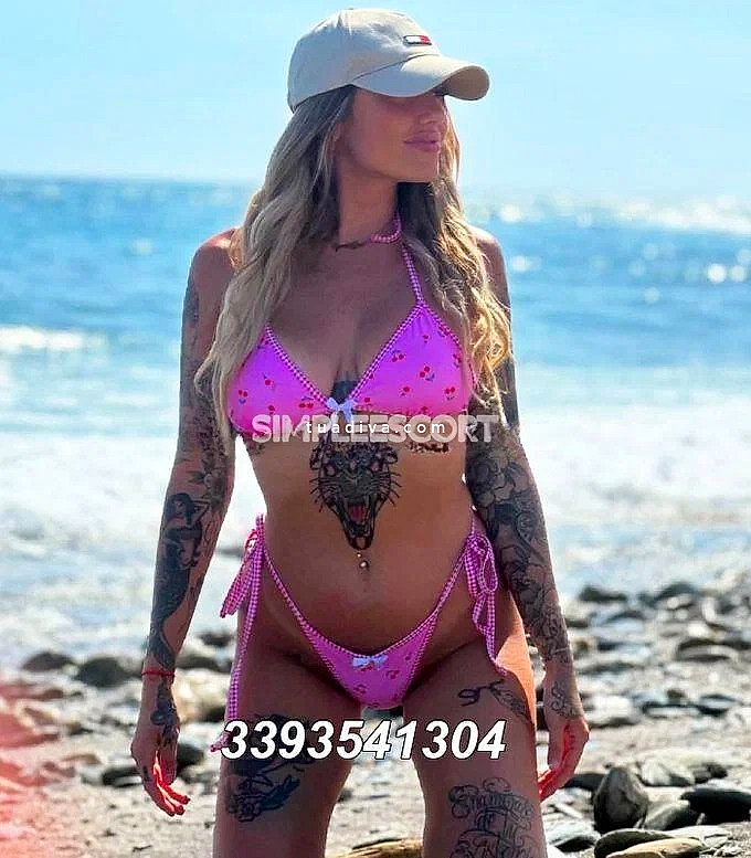 Angela, raffinata compagnia per uomini esigenti a Fano #1