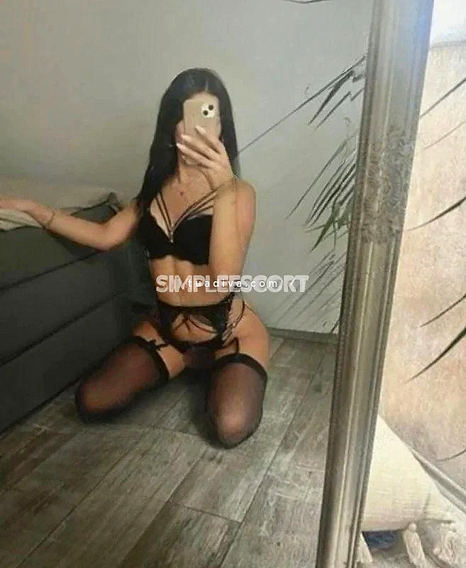 Martina, 25 anni: Passione Italiana e Piacere Senza Limiti #3